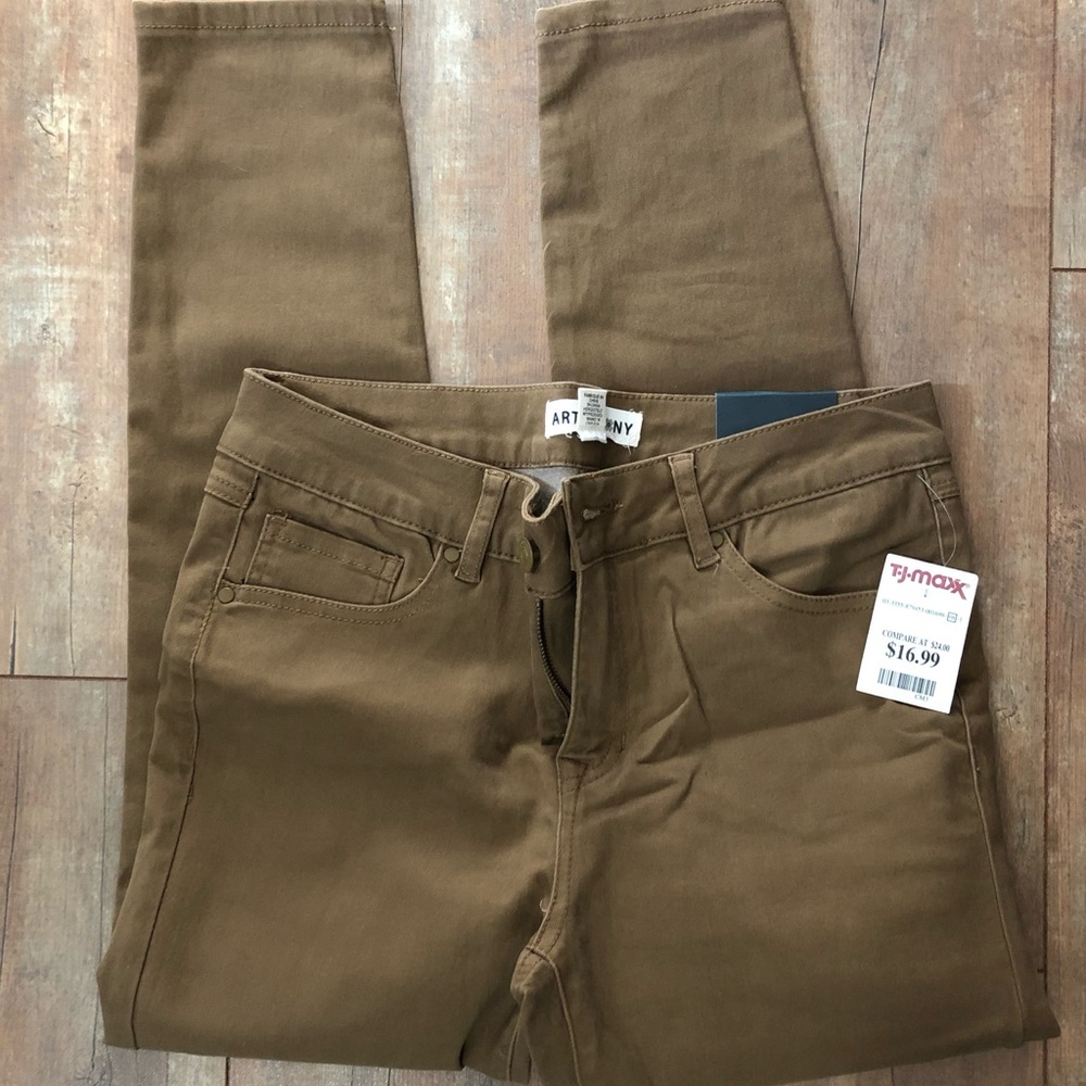 Skinny Khaki’s